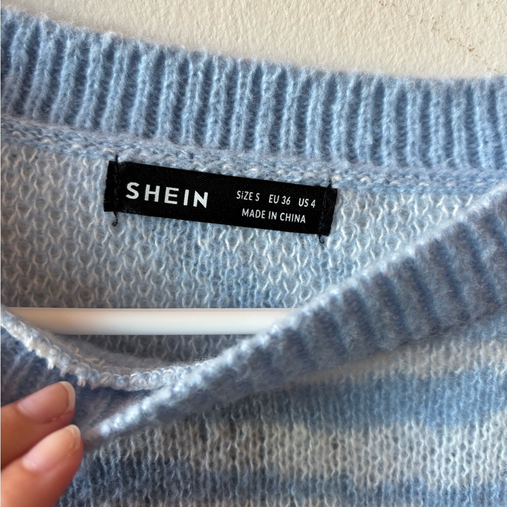 Printed Cropped Sweater - S - Picture 4 of 4